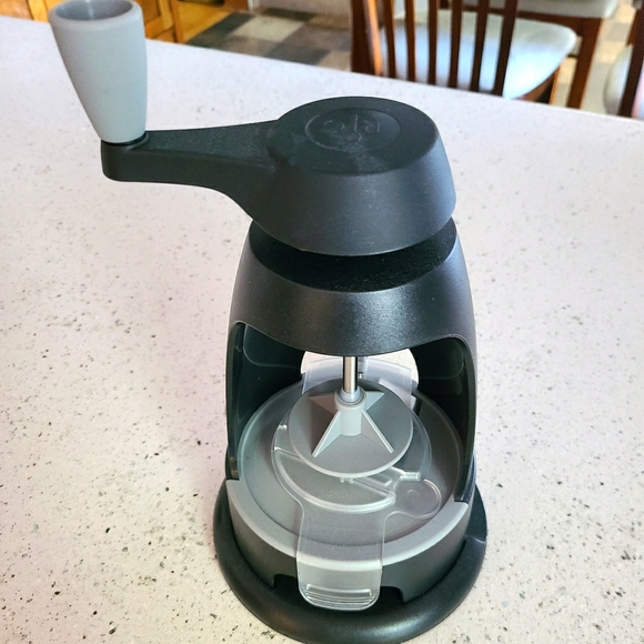 Spiralizer - Picture 1 of 3